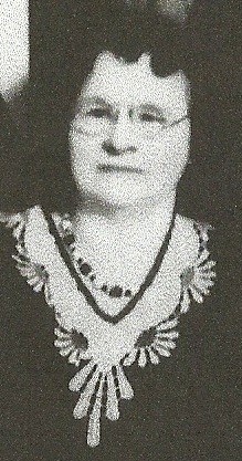 Mittie Mennola Wells (1877-1955)
